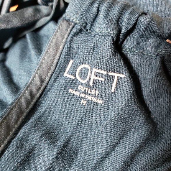 Loft Outlet Women's size Medium Blue/Green Pullover Blouse - Gently Used - Picture 7 of 8